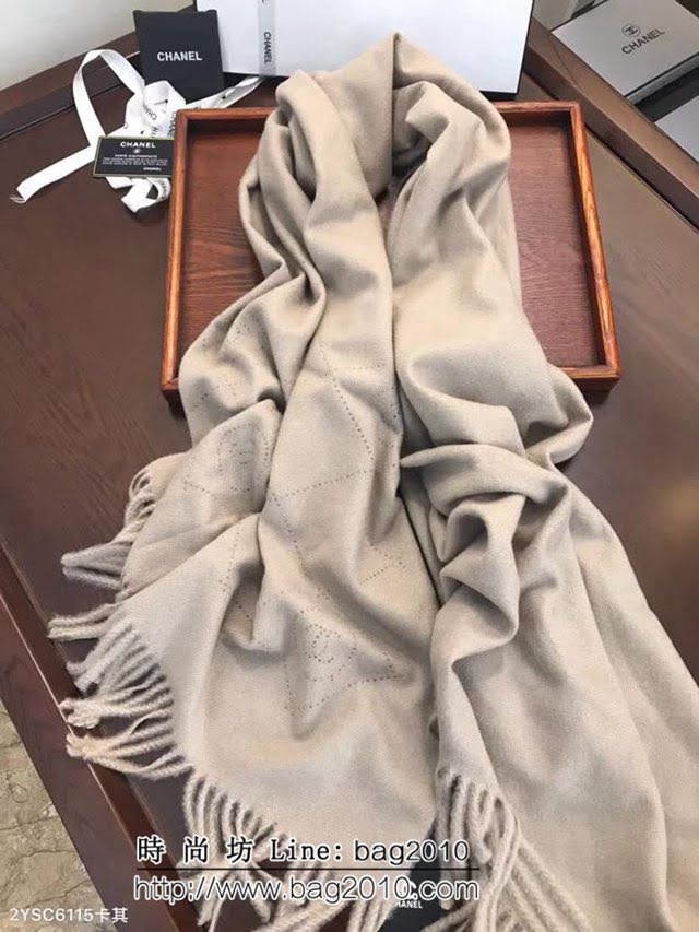 CHANEL香奈兒最新款 燙鑽logo羊絨圍巾 2YSC6115 LLWJ7051